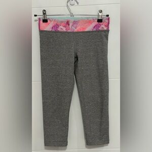 Ivivva: Girls Reversible Cropped Leggings- Size 12